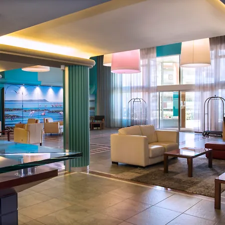 Grand Hôtel Les Flamants Roses Thalasso&Spa-2